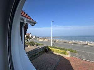 Photo 32- click for photo gallery